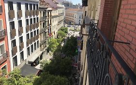 Hostal Paris Rooms
